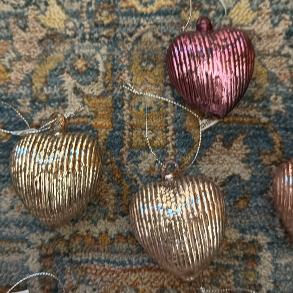 Free People String of Hearts Ornament Set - Picture 3 of 6